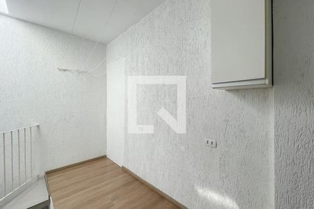 Casa à venda com 170m², 3 quartos e 2 vagasÁrea de Serviço