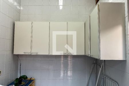 Casa à venda com 432m², 4 quartos e 6 vagas Casa à venda com 432m², 4 quartos e 6 vagasÁrea Serviço