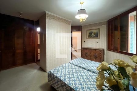 Casa à venda com 432m², 4 quartos e 6 vagas Casa à venda com 432m², 4 quartos e 6 vagasSuíte 4