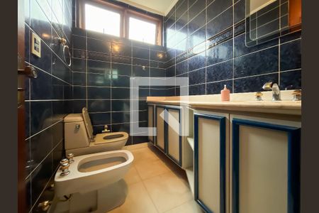 Casa à venda com 432m², 4 quartos e 6 vagas Casa à venda com 432m², 4 quartos e 6 vagasBanheiro Suíte 3