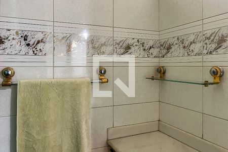 Casa à venda com 432m², 4 quartos e 6 vagas Casa à venda com 432m², 4 quartos e 6 vagasBanheiro Suíte 2