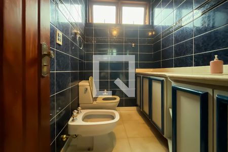 Casa à venda com 432m², 4 quartos e 6 vagas Casa à venda com 432m², 4 quartos e 6 vagasBanheiro Suíte 3