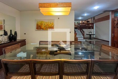Casa à venda com 432m², 4 quartos e 6 vagas Casa à venda com 432m², 4 quartos e 6 vagasSala Jantar
