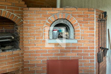 Casa à venda com 432m², 4 quartos e 6 vagas Casa à venda com 432m², 4 quartos e 6 vagasForno Quintal