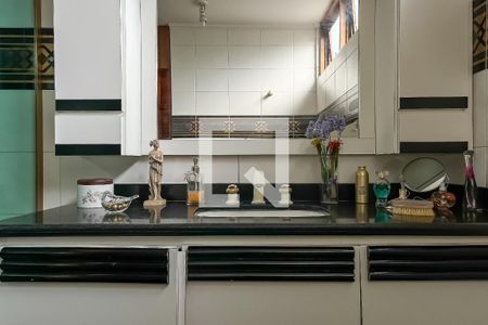 Casa à venda com 432m², 4 quartos e 6 vagas Casa à venda com 432m², 4 quartos e 6 vagasBanheiro da Suíte 1