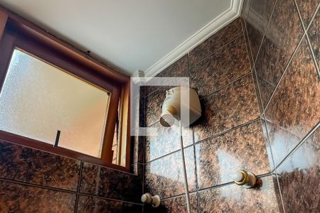 Casa à venda com 432m², 4 quartos e 6 vagas Casa à venda com 432m², 4 quartos e 6 vagasBanheiro Suíte 4