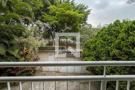 Casa à venda com 432m², 4 quartos e 6 vagas Casa à venda com 432m², 4 quartos e 6 vagasVaranda Sala Jantar