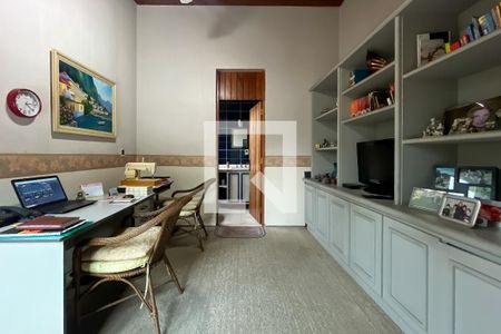 Casa à venda com 432m², 4 quartos e 6 vagas Casa à venda com 432m², 4 quartos e 6 vagasSuíte 3