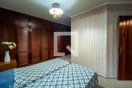 Casa à venda com 432m², 4 quartos e 6 vagas Casa à venda com 432m², 4 quartos e 6 vagasSuíte 4