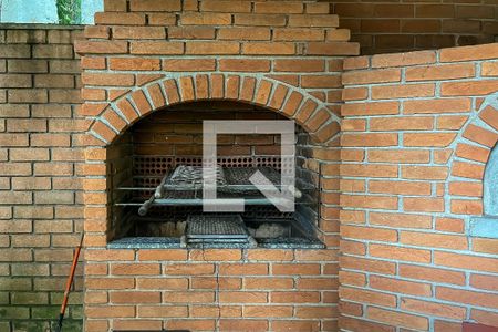 Casa à venda com 432m², 4 quartos e 6 vagas Casa à venda com 432m², 4 quartos e 6 vagasChurraqueira Quintal