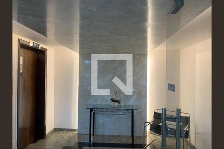 Apartamento à venda com 140m², 4 quartos e 2 vagasHall Social