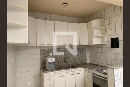 Apartamento à venda com 140m², 4 quartos e 2 vagasCozinha
