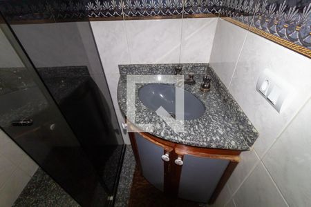 Apartamento à venda com 200m², 4 quartos e 4 vagas Apartamento à venda com 200m², 4 quartos e 4 vagasBanheiro