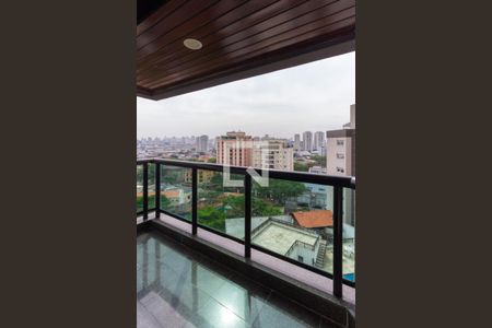Apartamento à venda com 200m², 4 quartos e 4 vagas Apartamento à venda com 200m², 4 quartos e 4 vagasvaranda