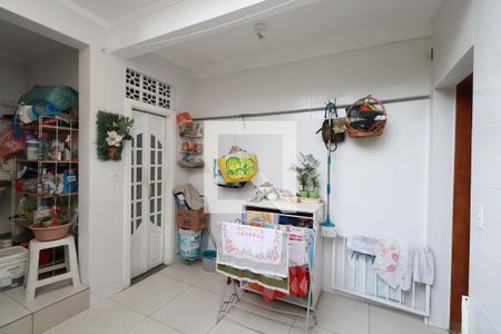 Casa à venda com 76m², 2 quartos e 1 vagaÁrea de Serviço