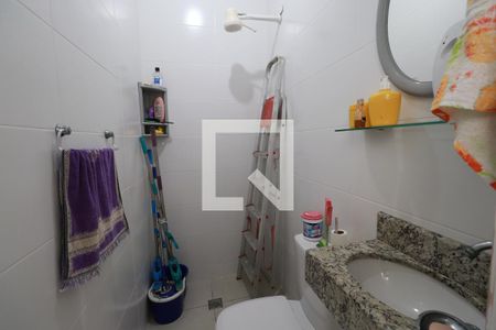 Casa à venda com 76m², 2 quartos e 1 vagaBanheiro de serviço