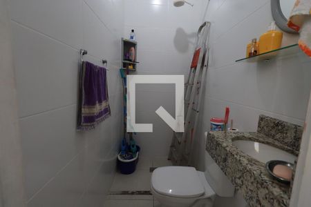 Casa à venda com 76m², 2 quartos e 1 vagaBanheiro de serviço