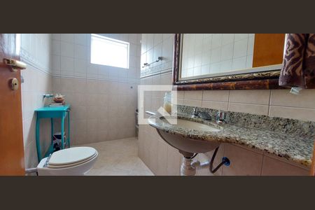 Casa à venda com 199m², 3 quartos e 4 vagas Casa à venda com 199m², 3 quartos e 4 vagasBanheiro Quarto 1 suíte