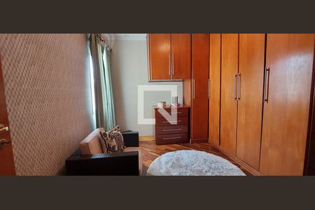 Casa à venda com 199m², 3 quartos e 4 vagas Casa à venda com 199m², 3 quartos e 4 vagasQuarto 3