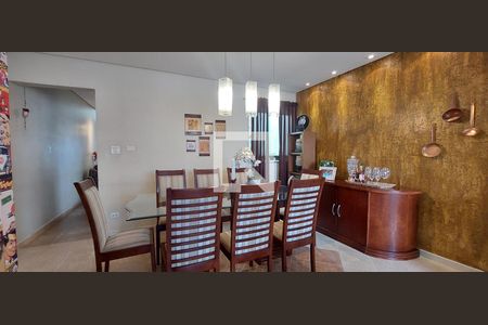 Casa à venda com 199m², 3 quartos e 4 vagas Casa à venda com 199m², 3 quartos e 4 vagasCopa