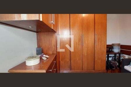 Casa à venda com 199m², 3 quartos e 4 vagas Casa à venda com 199m², 3 quartos e 4 vagasQuarto 3