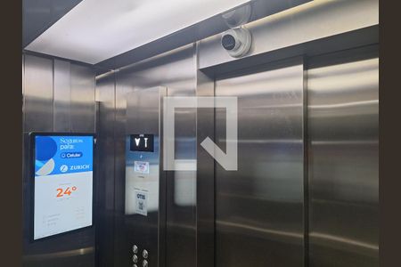 Apartamento à venda com 42m², 1 quarto e sem vagaElevador