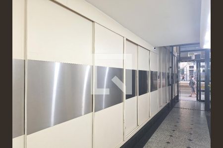 Apartamento à venda com 42m², 1 quarto e sem vagaEntrada