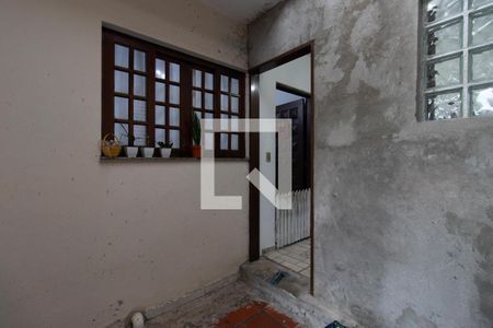 Casa à venda com 216m², 3 quartos e 2 vagas Casa à venda com 216m², 3 quartos e 2 vagasEntrada