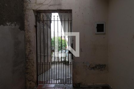 Casa à venda com 216m², 3 quartos e 2 vagas Casa à venda com 216m², 3 quartos e 2 vagasEntrada