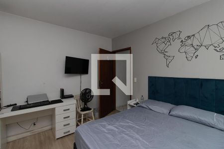 Casa à venda com 216m², 3 quartos e 2 vagas Casa à venda com 216m², 3 quartos e 2 vagasQuarto 2