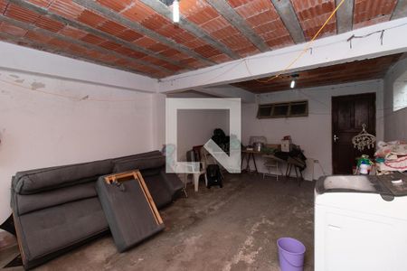 Casa à venda com 216m², 3 quartos e 2 vagas Casa à venda com 216m², 3 quartos e 2 vagasÁrea de Serviço 2