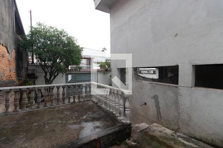 Casa à venda com 216m², 3 quartos e 2 vagas Casa à venda com 216m², 3 quartos e 2 vagasQuintal