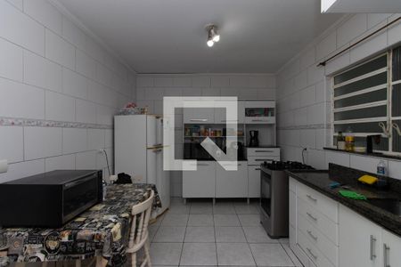 Casa à venda com 216m², 3 quartos e 2 vagas Casa à venda com 216m², 3 quartos e 2 vagasCozinha