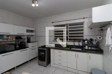 Casa à venda com 216m², 3 quartos e 2 vagas Casa à venda com 216m², 3 quartos e 2 vagasCozinha