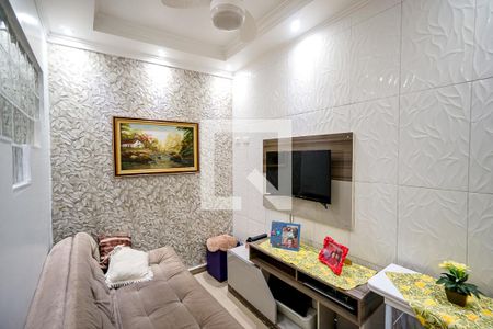 Casa à venda com 163m², 4 quartos e 2 vagas Casa à venda com 163m², 4 quartos e 2 vagasSala da edícula