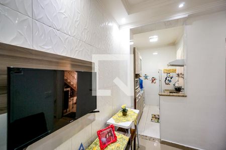 Casa à venda com 163m², 4 quartos e 2 vagas Casa à venda com 163m², 4 quartos e 2 vagasSala da edícula