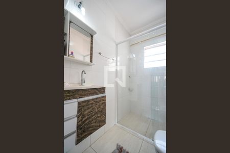 Casa à venda com 163m², 4 quartos e 2 vagas Casa à venda com 163m², 4 quartos e 2 vagasBanheiro Salão