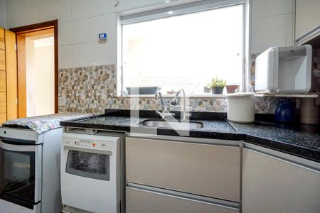 Casa à venda com 163m², 4 quartos e 2 vagas Casa à venda com 163m², 4 quartos e 2 vagasCozinha