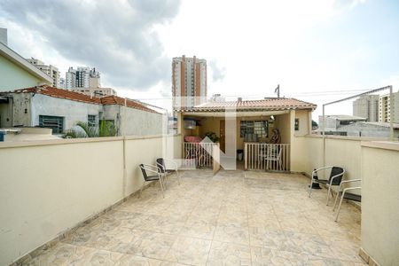 Casa à venda com 163m², 4 quartos e 2 vagas Casa à venda com 163m², 4 quartos e 2 vagasTerraço
