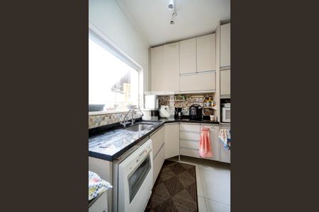 Casa à venda com 163m², 4 quartos e 2 vagas Casa à venda com 163m², 4 quartos e 2 vagasCozinha