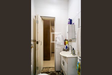 Casa à venda com 163m², 4 quartos e 2 vagas Casa à venda com 163m², 4 quartos e 2 vagasBanheiro da Suíte edícula