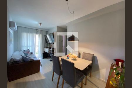 Sala de apartamento para alugar com 2 quartos, 55m² em Del Castilho, Rio de Janeiro