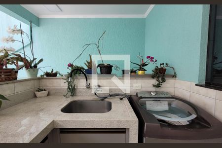 Casa à venda com 366m², 3 quartos e 4 vagasLavanderia