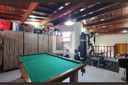 Casa à venda com 366m², 3 quartos e 4 vagasSotão