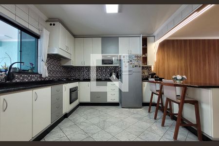 Casa à venda com 366m², 3 quartos e 4 vagasCozinha