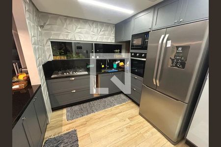 Casa de condomínio à venda com 270m², 4 quartos e 3 vagas Casa de condomínio à venda com 270m², 4 quartos e 3 vagasFoto 04