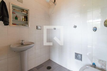 Casa à venda com 455m², 4 quartos e 6 vagas Casa à venda com 455m², 4 quartos e 6 vagasBanheiro de serviço