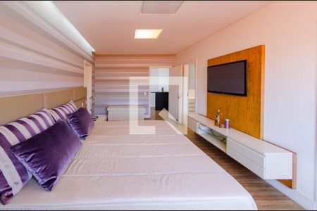 Casa à venda com 512m², 4 quartos e 4 vagasSuíte 1