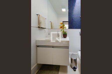 Casa à venda com 512m², 4 quartos e 4 vagasLavabo