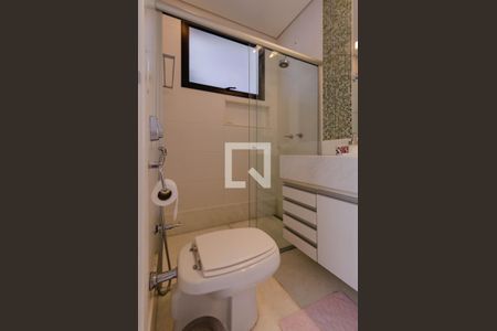 Casa à venda com 512m², 4 quartos e 4 vagasBanheiro suíte 4